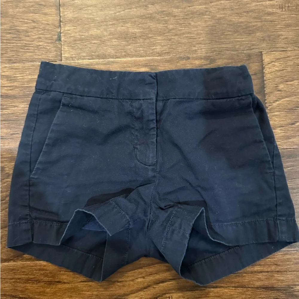 Girls Navy Crewcuts factory chino shorts 7 - Picture 1 of 6